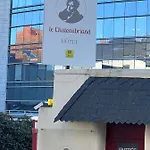 מלון Logis Chateaubriand 2*