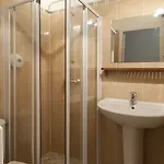 Logis Chateaubriand מלון 2*