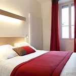 Logis Chateaubriand מלון נאנט