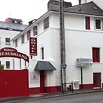Logis Chateaubriand מלון נאנט