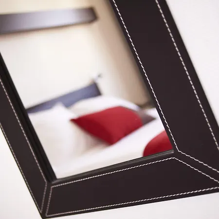 Logis Chateaubriand 2*