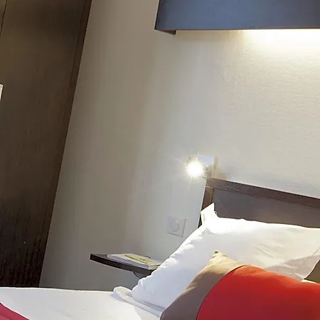 Logis Chateaubriand 2* Nantes