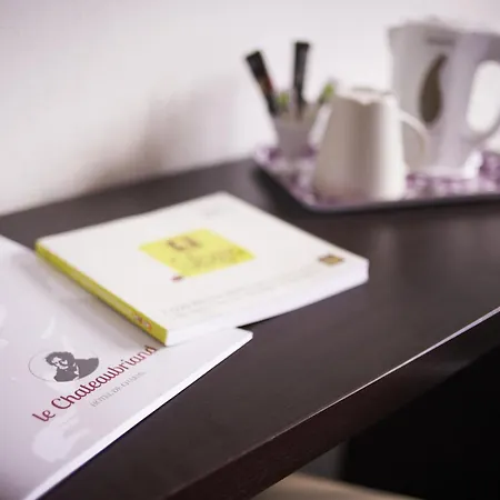 Logis Chateaubriand 호텔