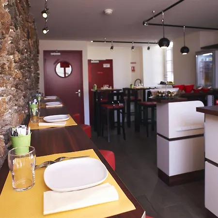 Logis Chateaubriand 2* Nantes