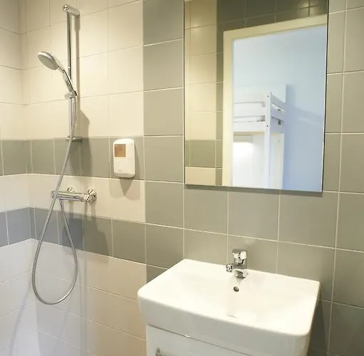 ロジ シャトーブリアン 2* ナント