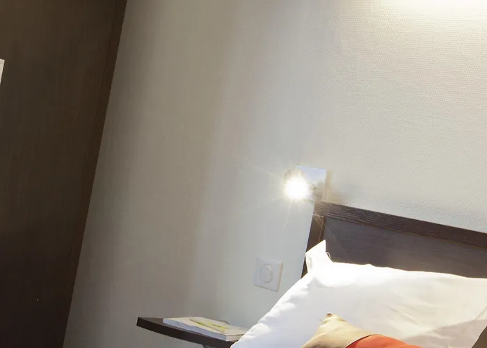 Hotel Logis Chateaubriand Nantes