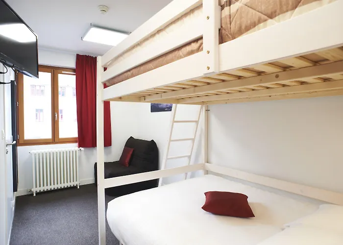 ロジ シャトーブリアン ホテル