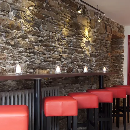 Logis Chateaubriand מלון נאנט